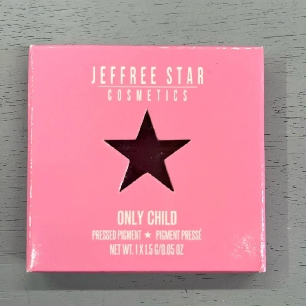Jeffree Star Artistry Single Pressed Pigment Eyeshadow- Only Child